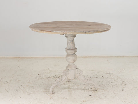 English Pedestal table, late 19th Century